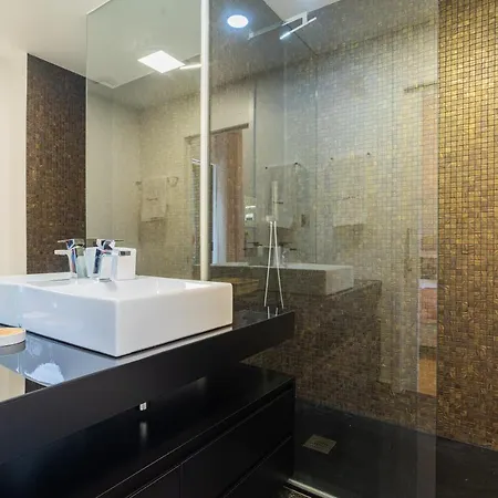 Flh Balcony Flat With Pool Διαμέρισμα Φουνκάλ