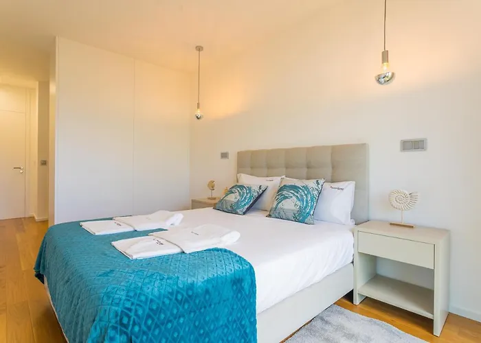 Flh Balcony Flat With Pool דירה