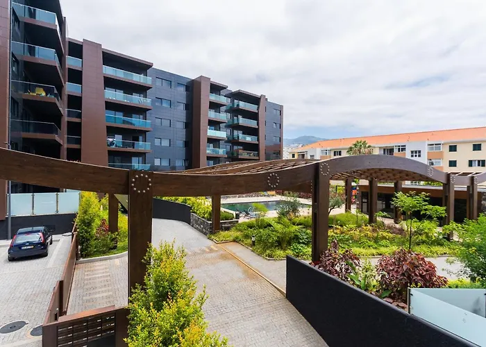 דירה Flh Balcony Flat With Pool *