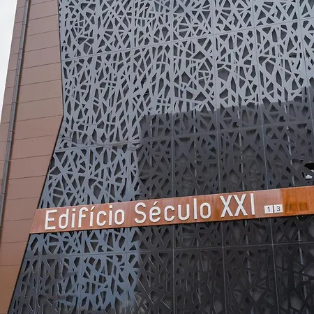 Flh Balcony Flat With Pool Apartament *