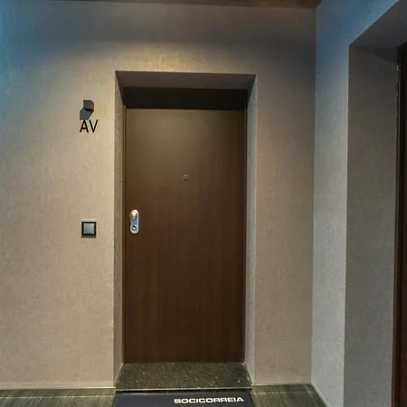 Flh Balcony Flat With Pool *