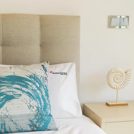 Flh Balcony Flat With Pool *